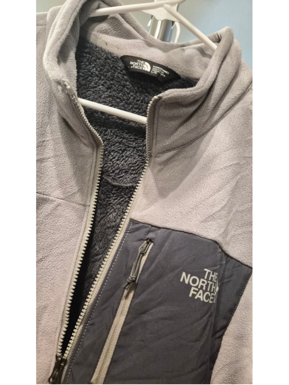 Men's The North Face Teddy Jacket Size L Black and Grey